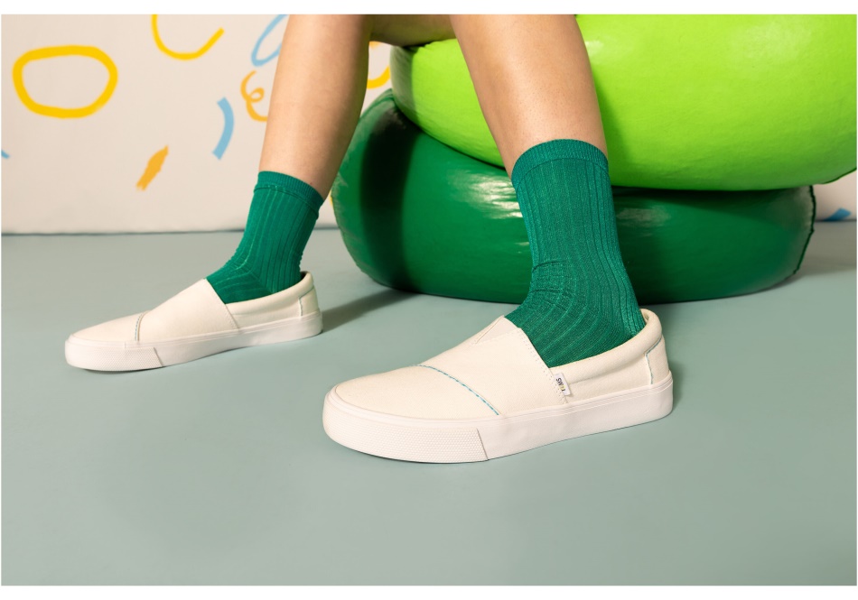 Toms X Happiness Project Fenix White